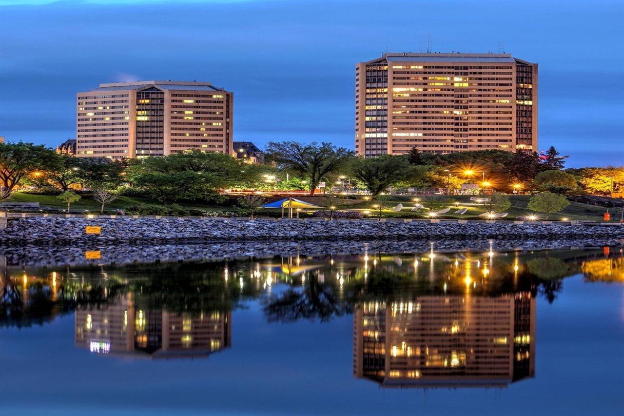 Delta Hotels By Marriott Saskatoon Downtown Bagian luar foto