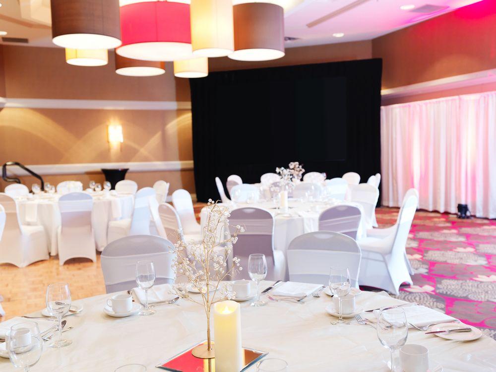 Delta Hotels By Marriott Saskatoon Downtown Bagian luar foto